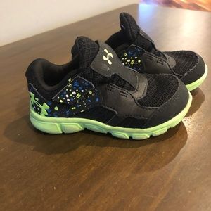 Toddler boys Under Armour shoes